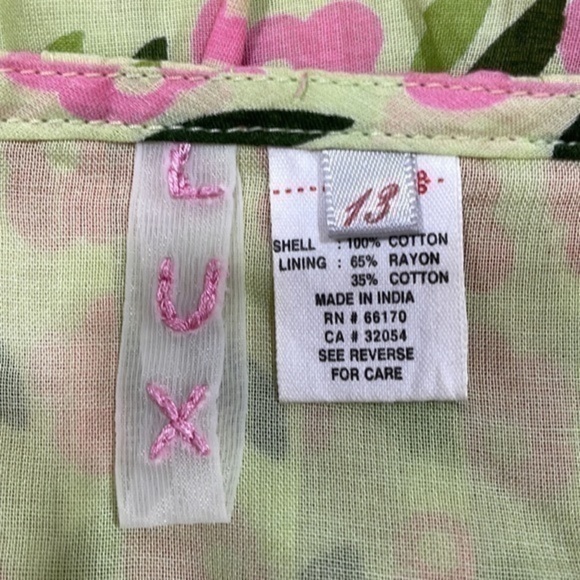 LUX | Floral Print Mini Skirt - Picture 3 of 3